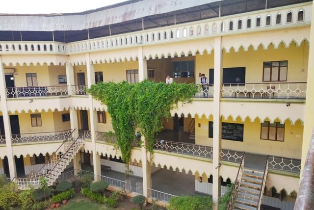 IQRA BCA College Bharuch Campus photo 10